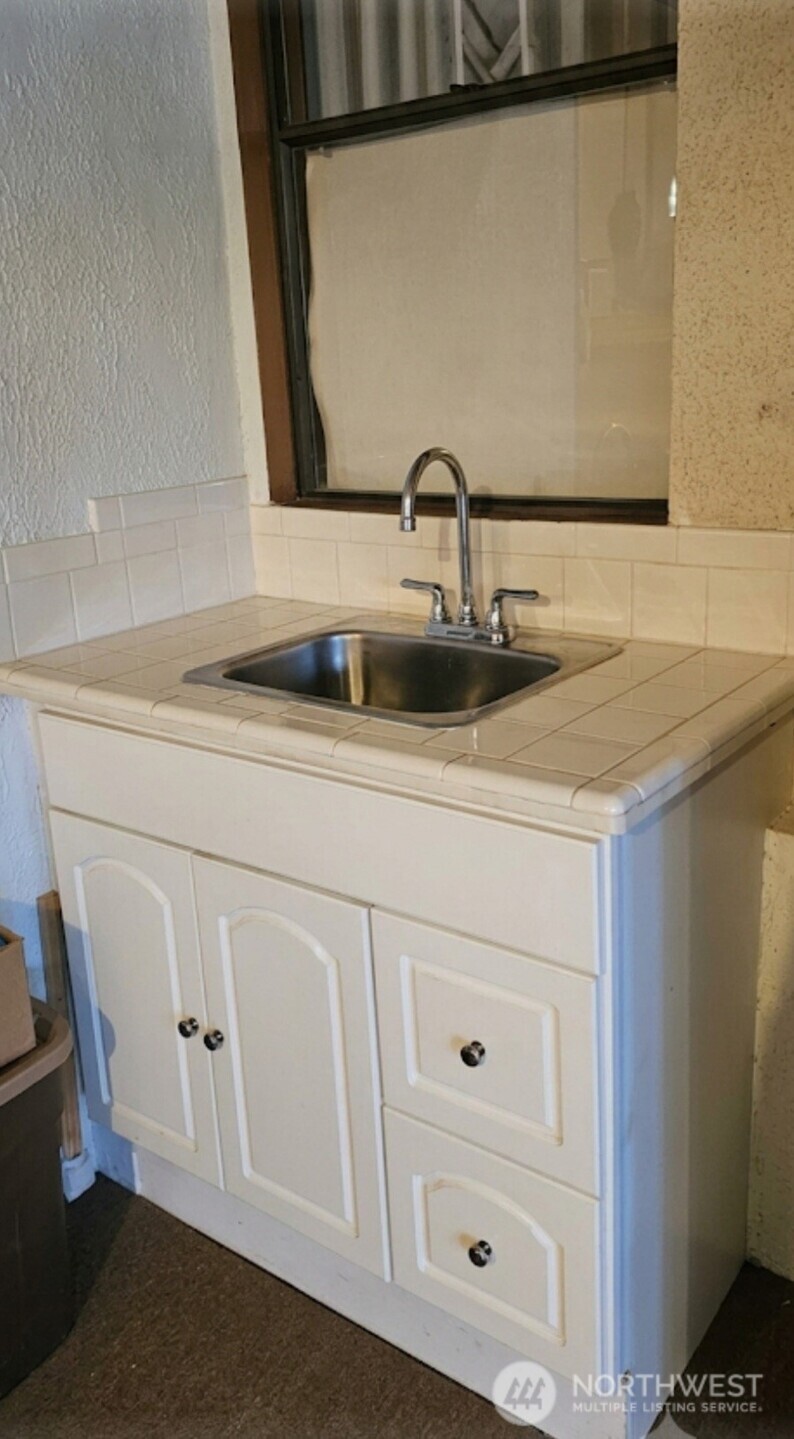 14554 166th Place Property Photo 8