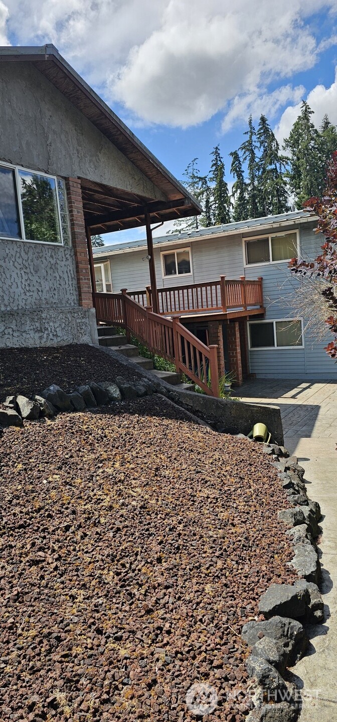 14554 166th Place Property Photo 12