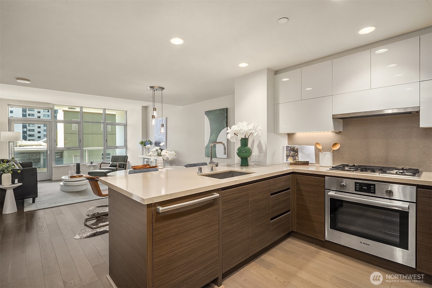 583 Battery Street 508n Property Photo 8