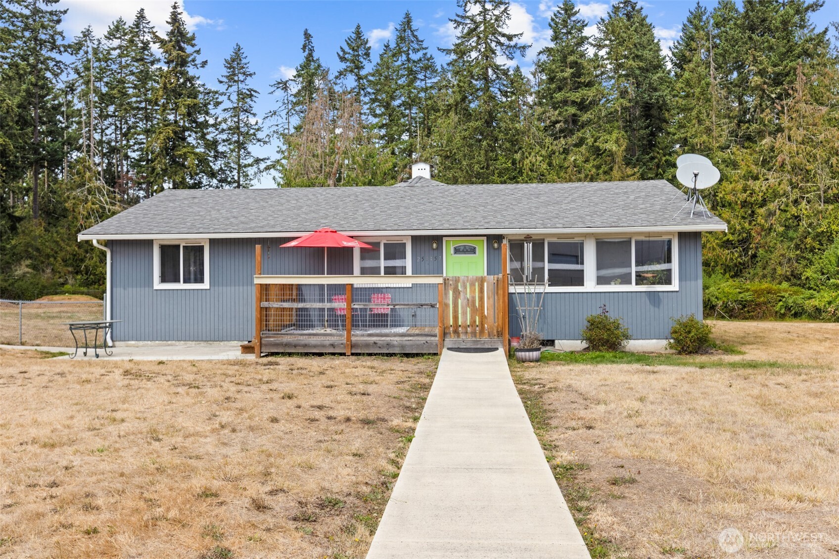259457 Hwy 101 Property Photo 1