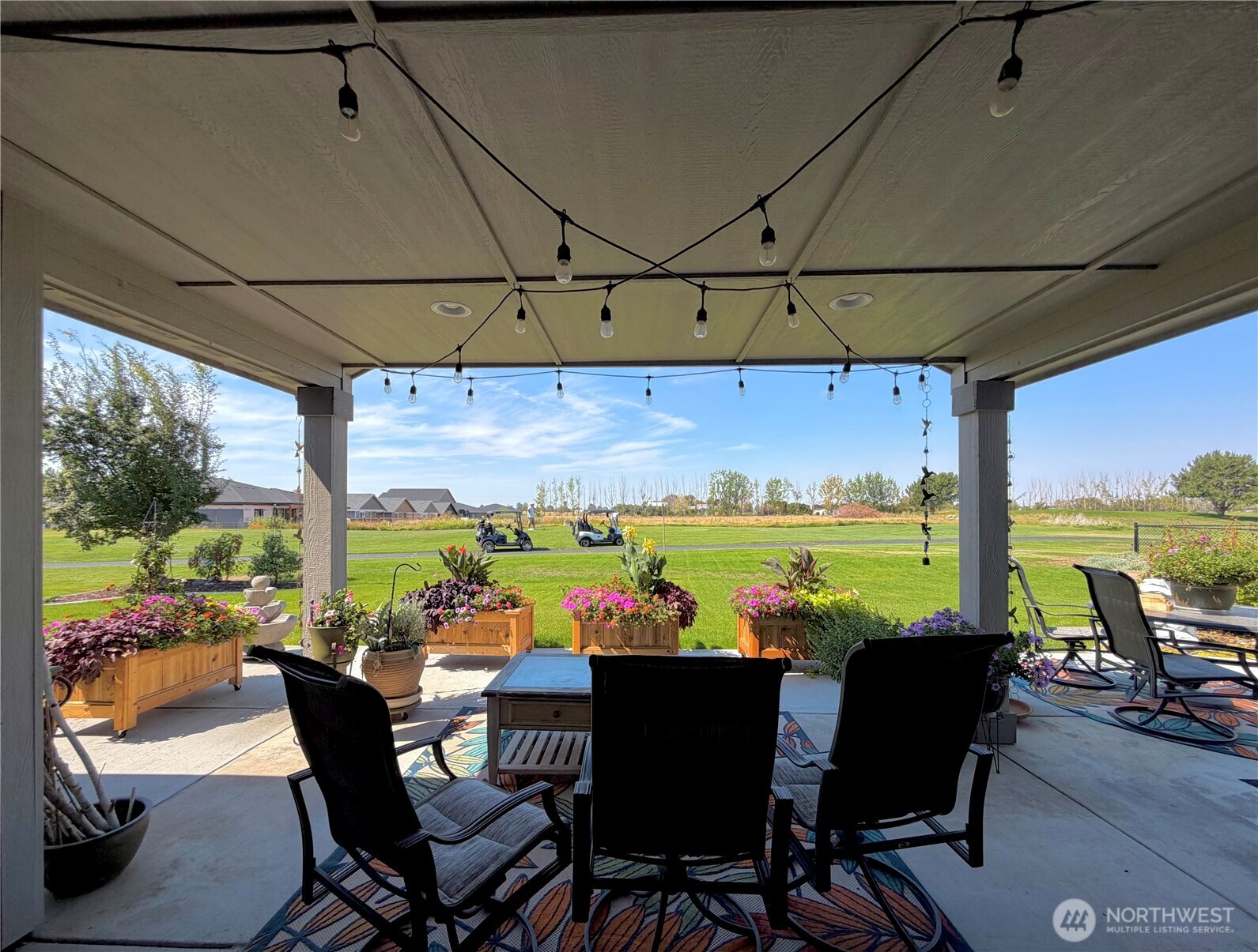 4154 Hedman Court Property Photo 4