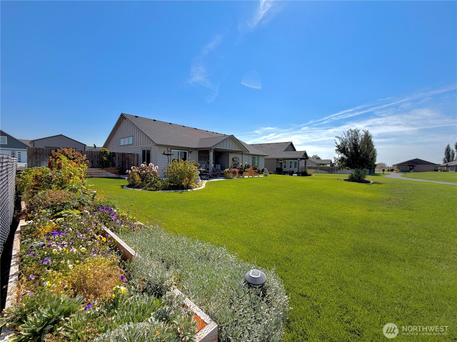 4154 Hedman Court Property Photo 8