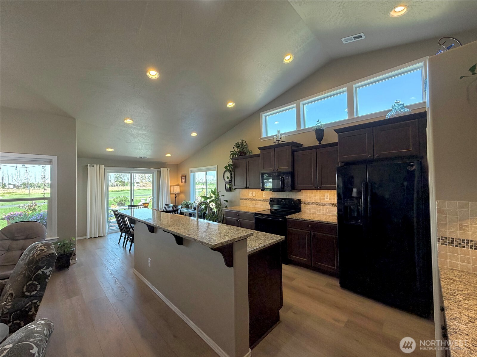 4154 Hedman Court Property Photo 13