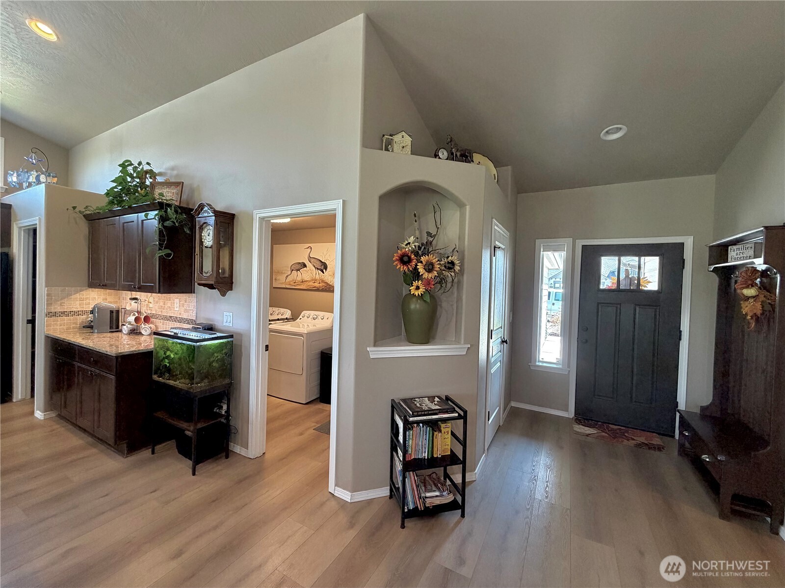 4154 Hedman Court Property Photo 16