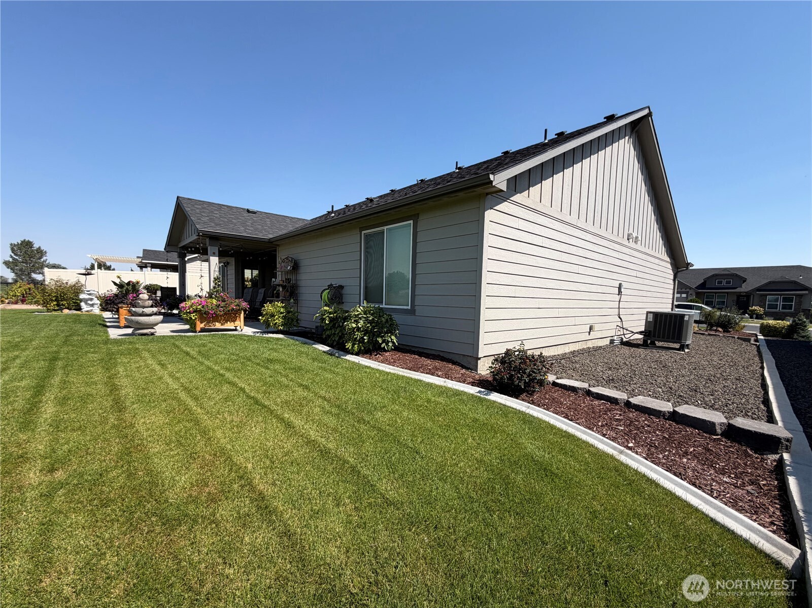4154 Hedman Court Property Photo 32