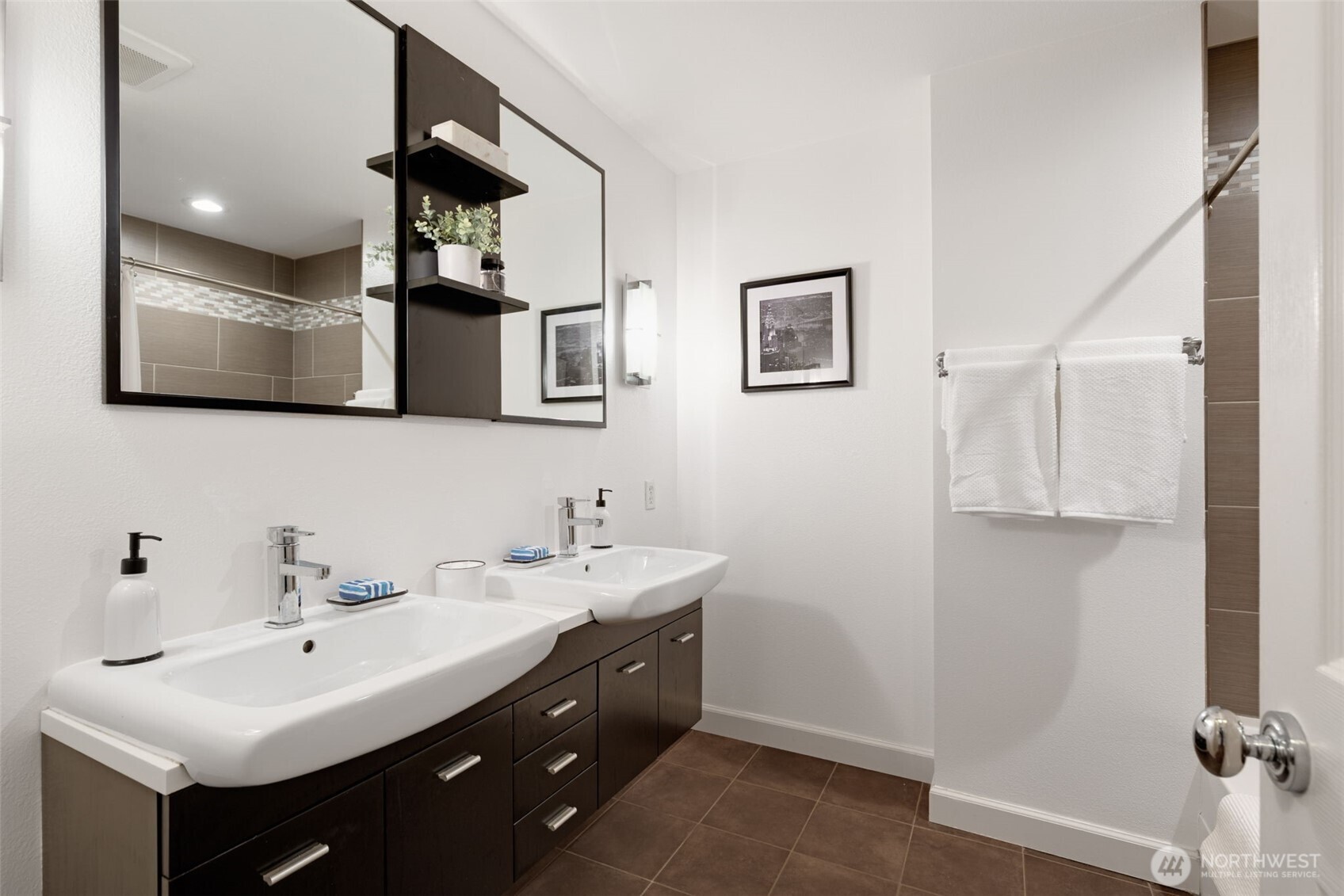 526 1st Avenue 420 Property Photo 29