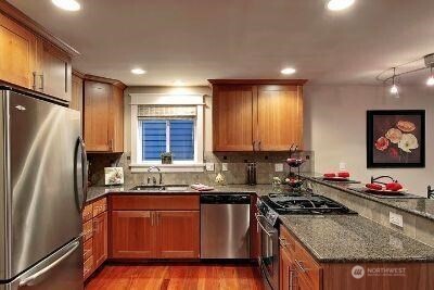 1410 N 55th Street Property Photo 2