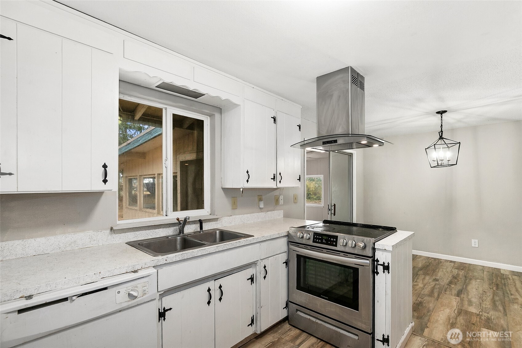 236 Kingham Street Property Photo 10