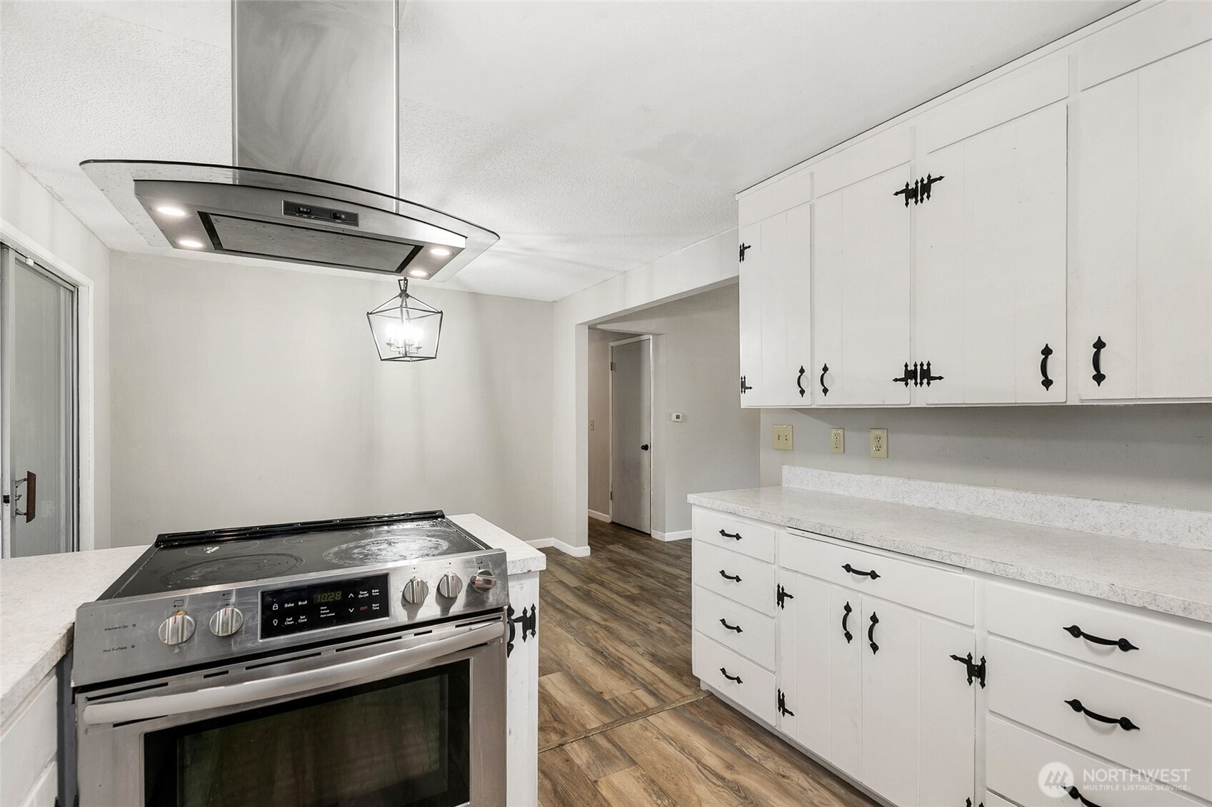 236 Kingham Street Property Photo 11