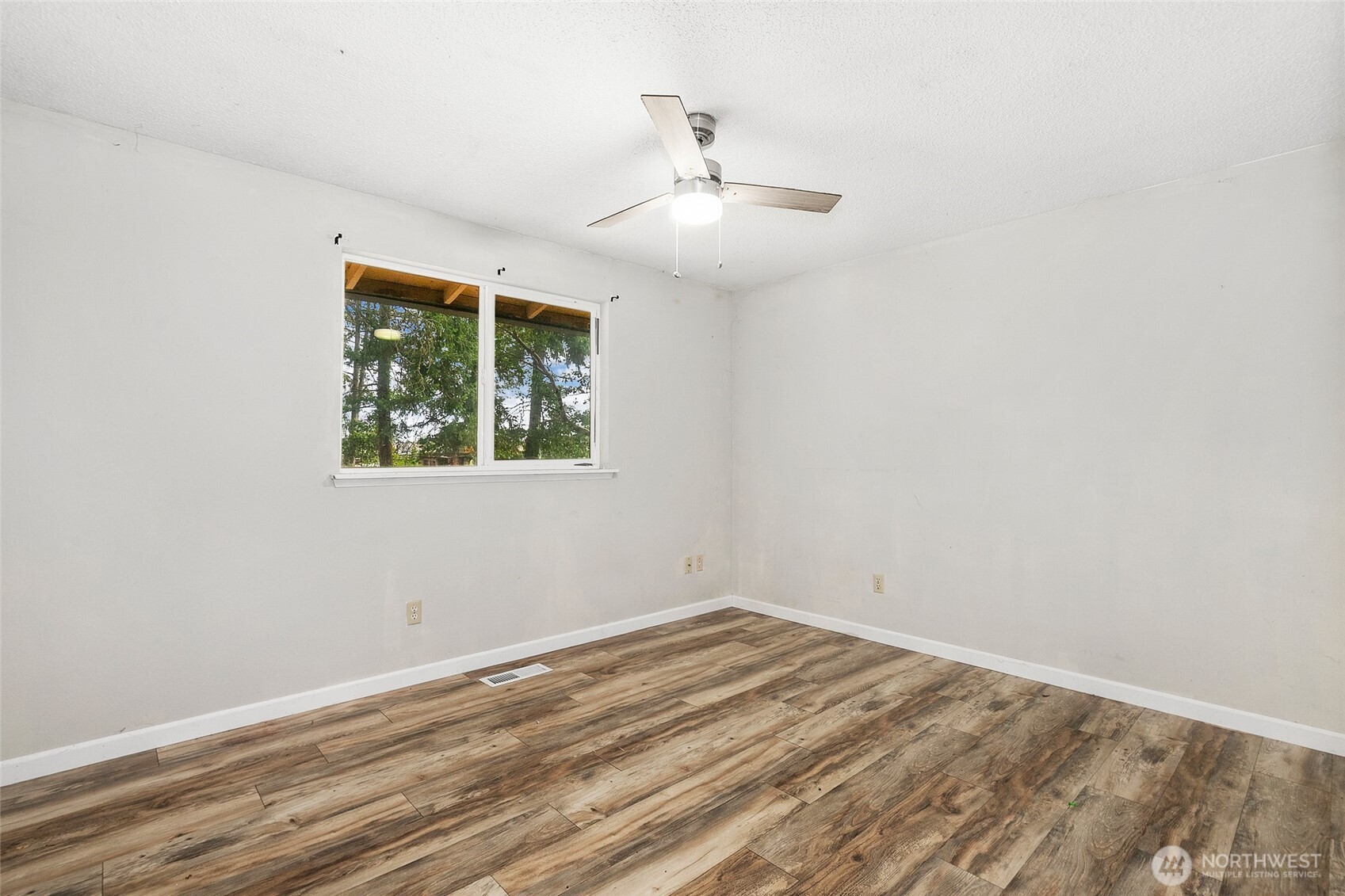 236 Kingham Street Property Photo 13