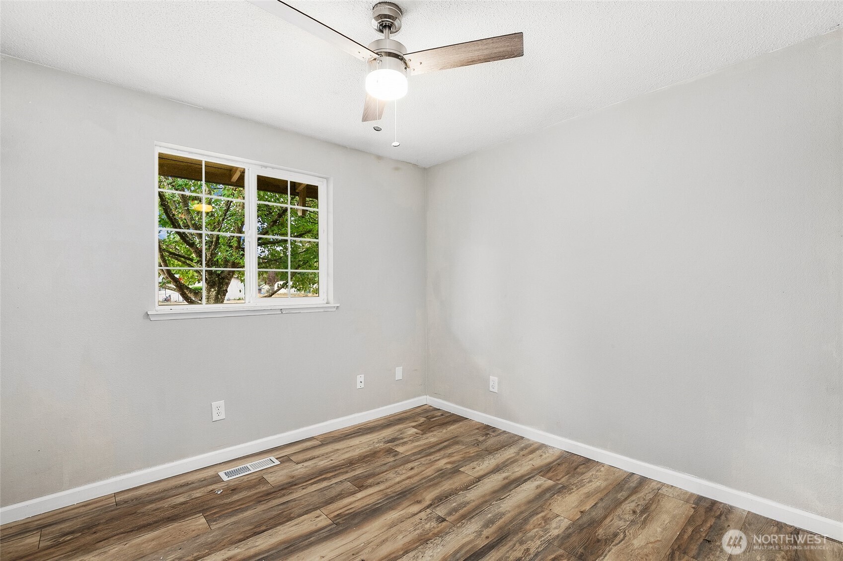 236 Kingham Street Property Photo 16