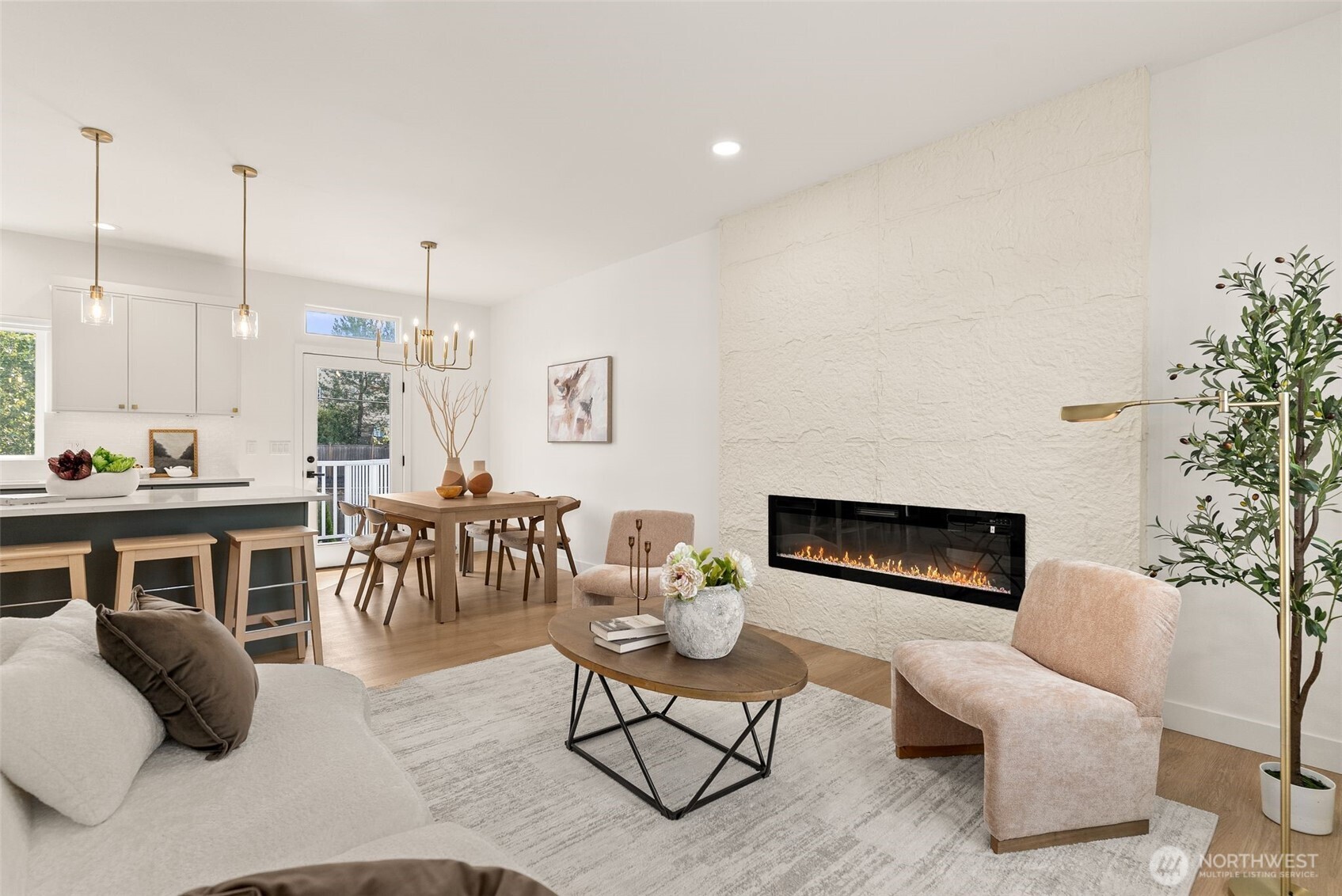 14231 41st Drive Property Photo 4