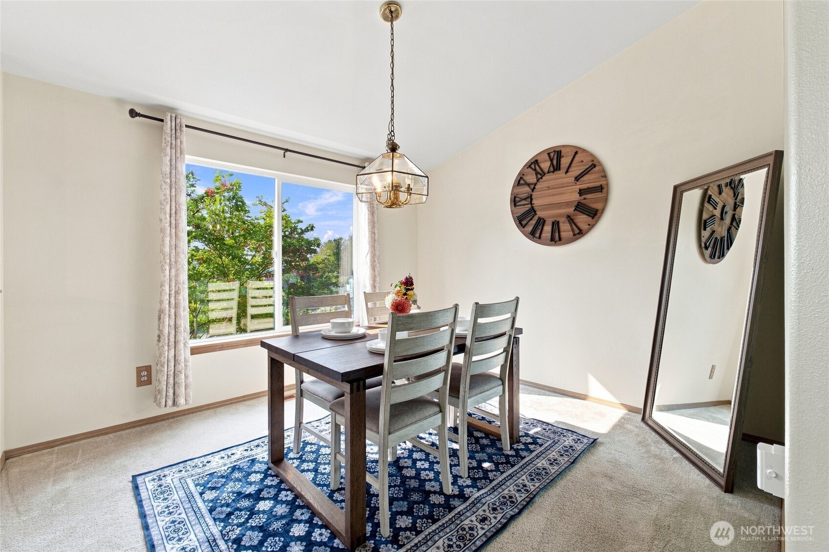 505 Hemlock Avenue Property Photo 4