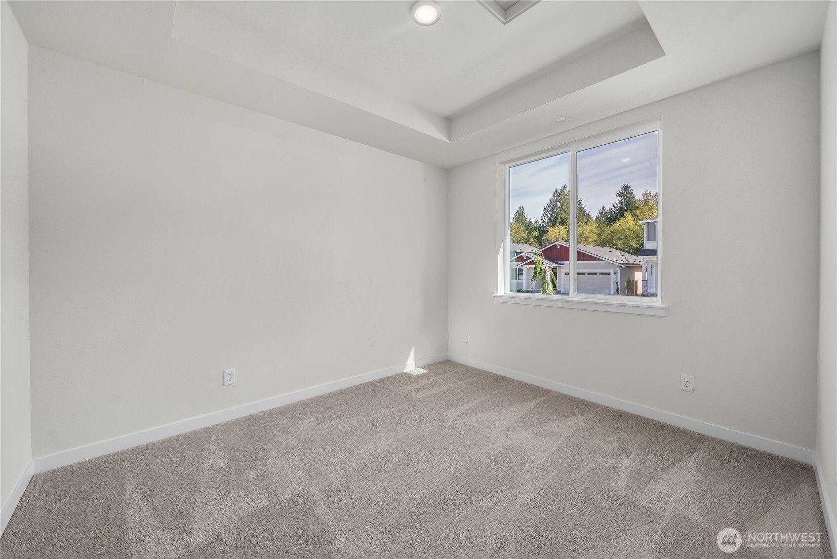 3935 Flat Top Drive Property Photo 5