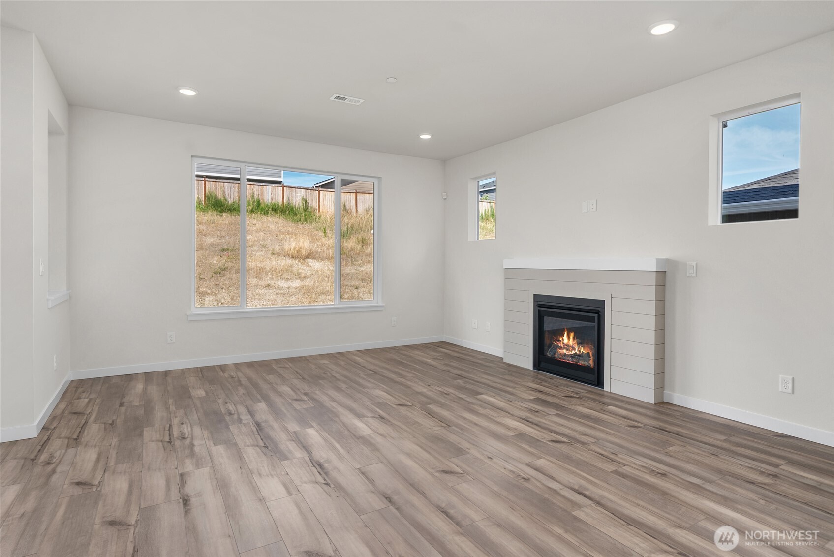 3935 Flat Top Drive Property Photo 8
