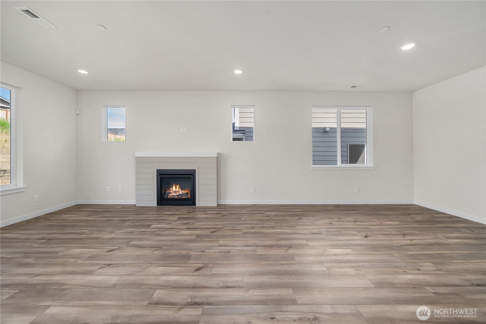 3935 Flat Top Drive Property Photo 11