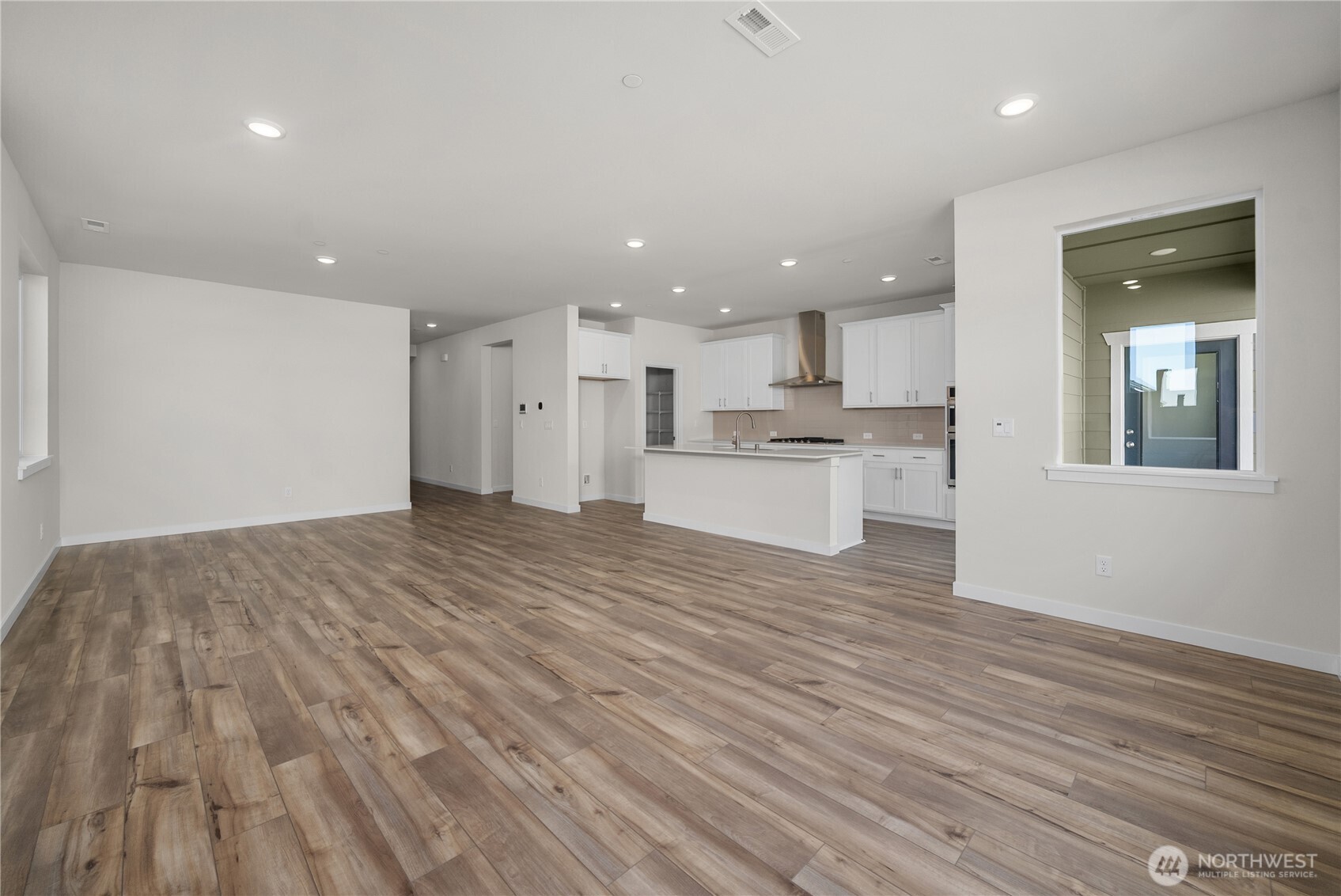 3935 Flat Top Drive Property Photo 12