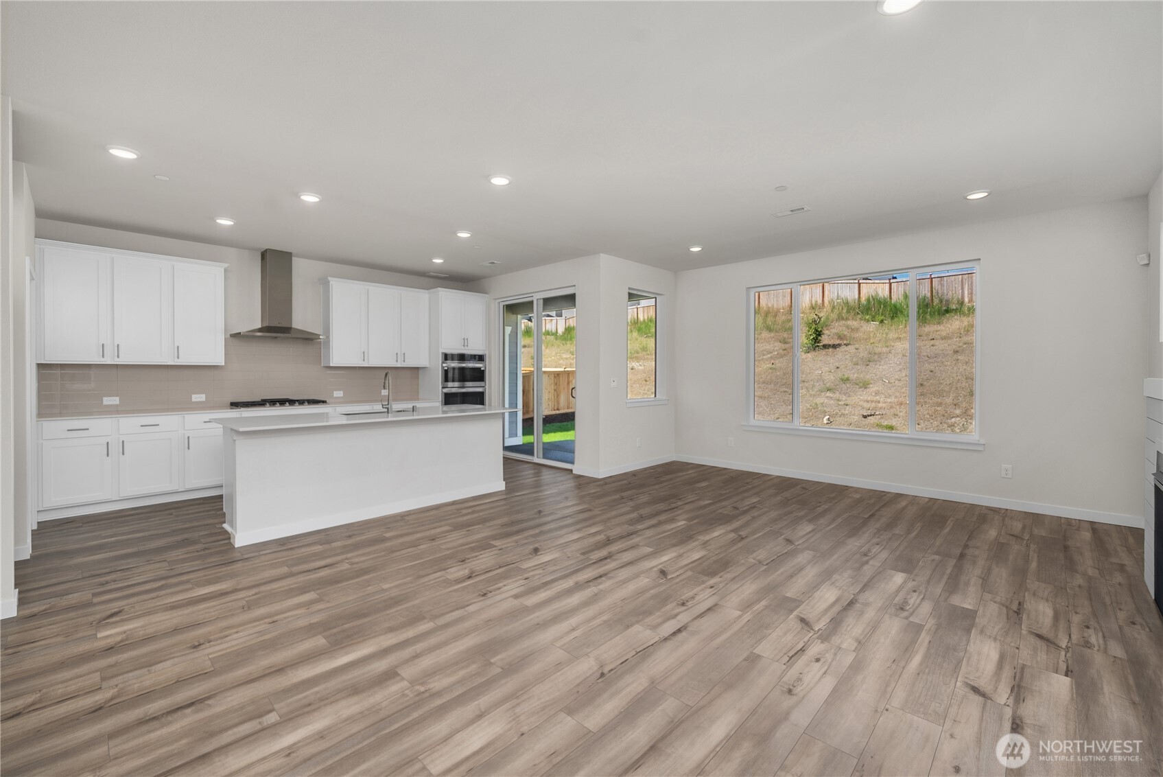 3935 Flat Top Drive Property Photo 18