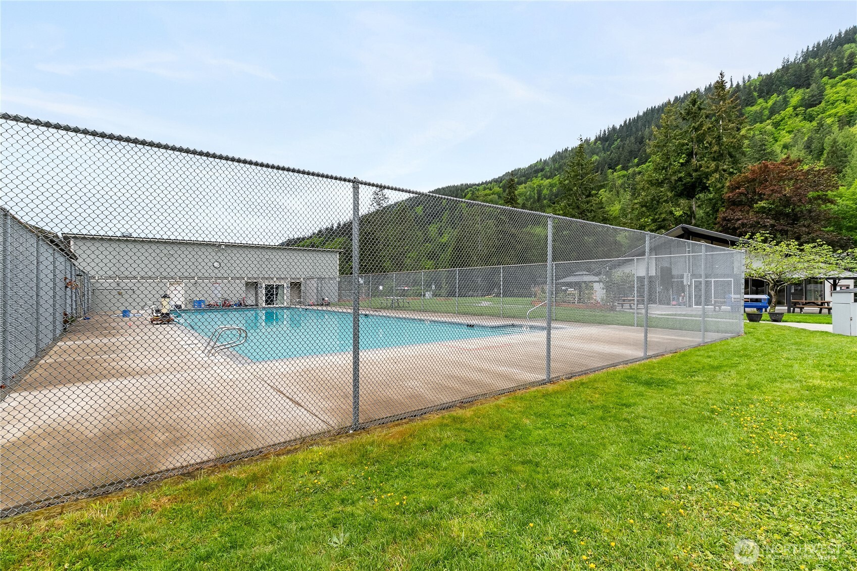 765 Summerset Way Property Photo 37