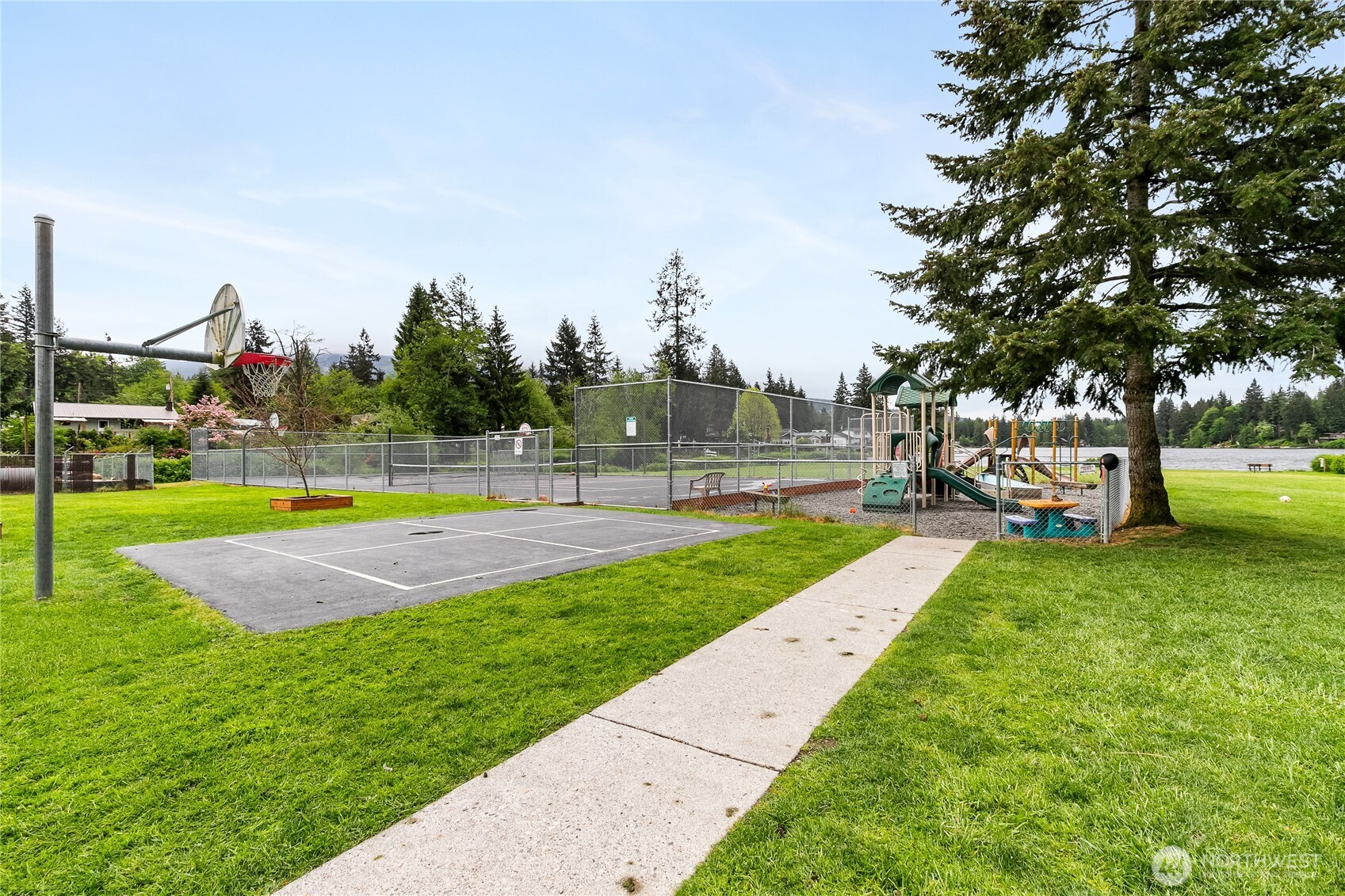 765 Summerset Way Property Photo 39