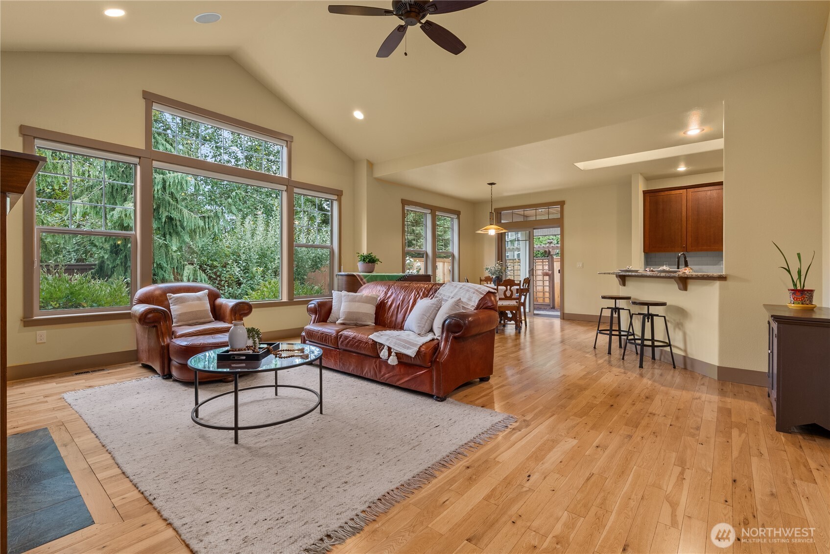 2145 29th Court Property Photo 8