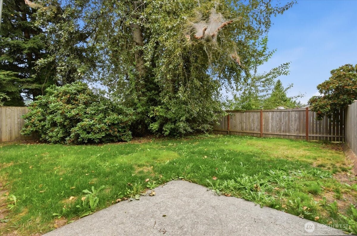 8204 47th Avenue Property Photo 14