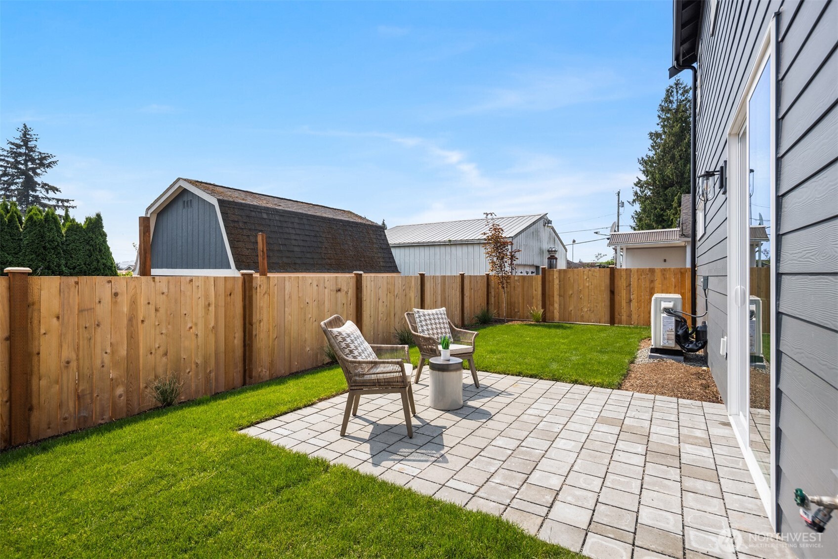 2402 Cleveland Avenue B Property Photo 6