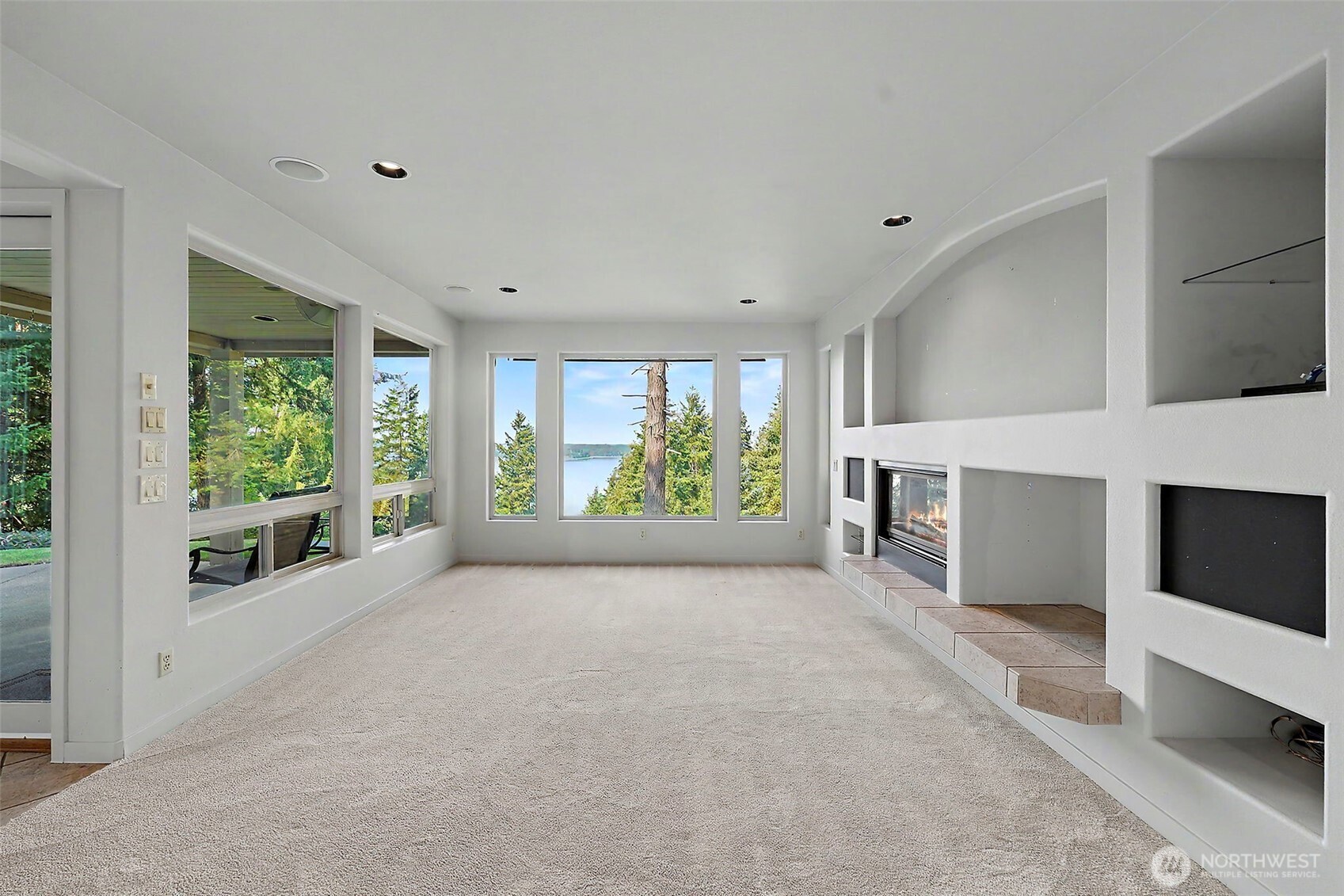 1045 Paha View Drive Property Photo 8