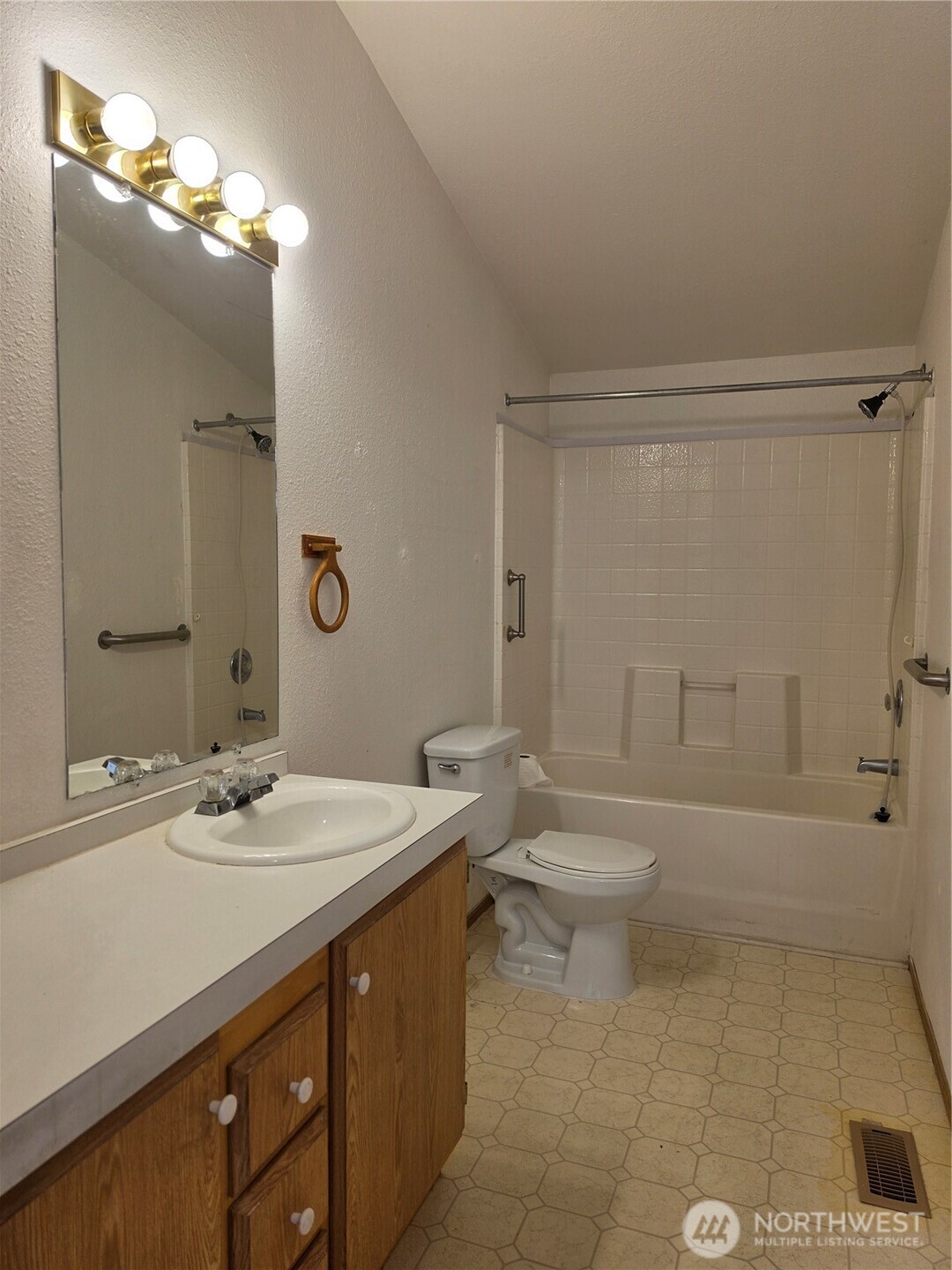 3211 W Wapato Drive 56 Property Photo 10