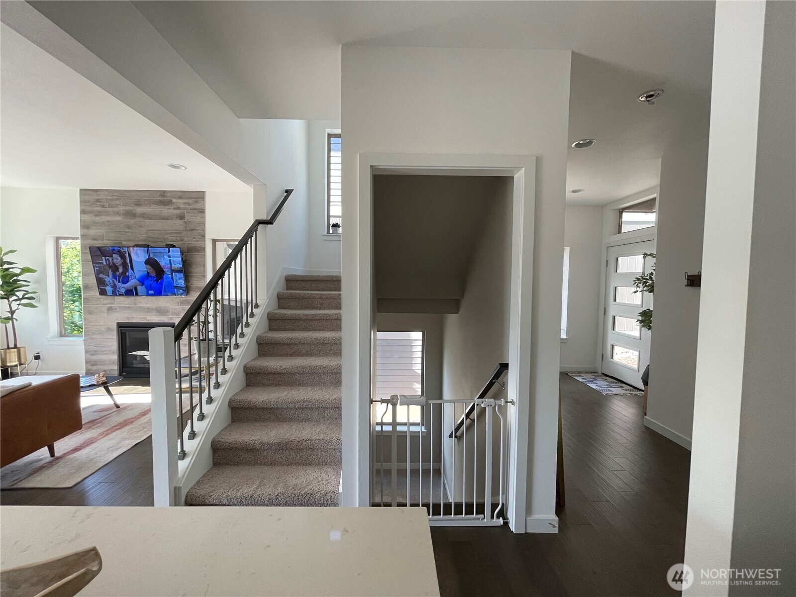 16319 Main View Lane Property Photo 5