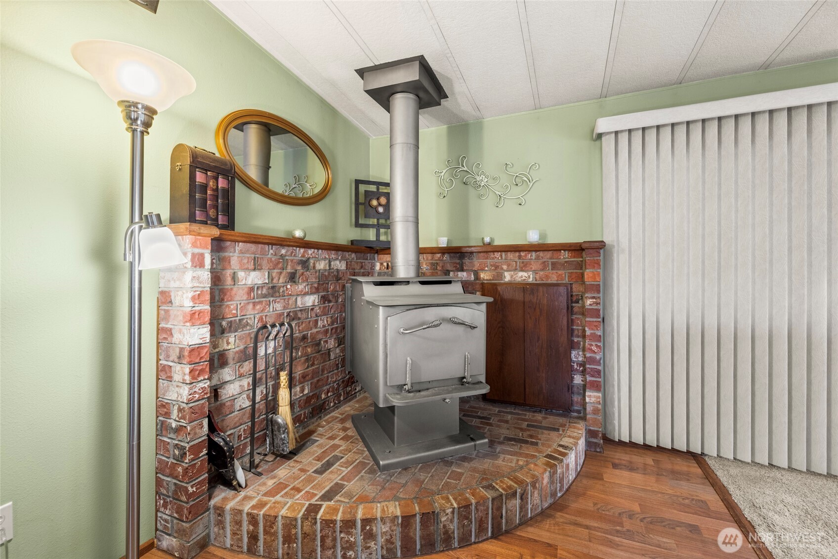 6947 Karber Road Property Photo 9