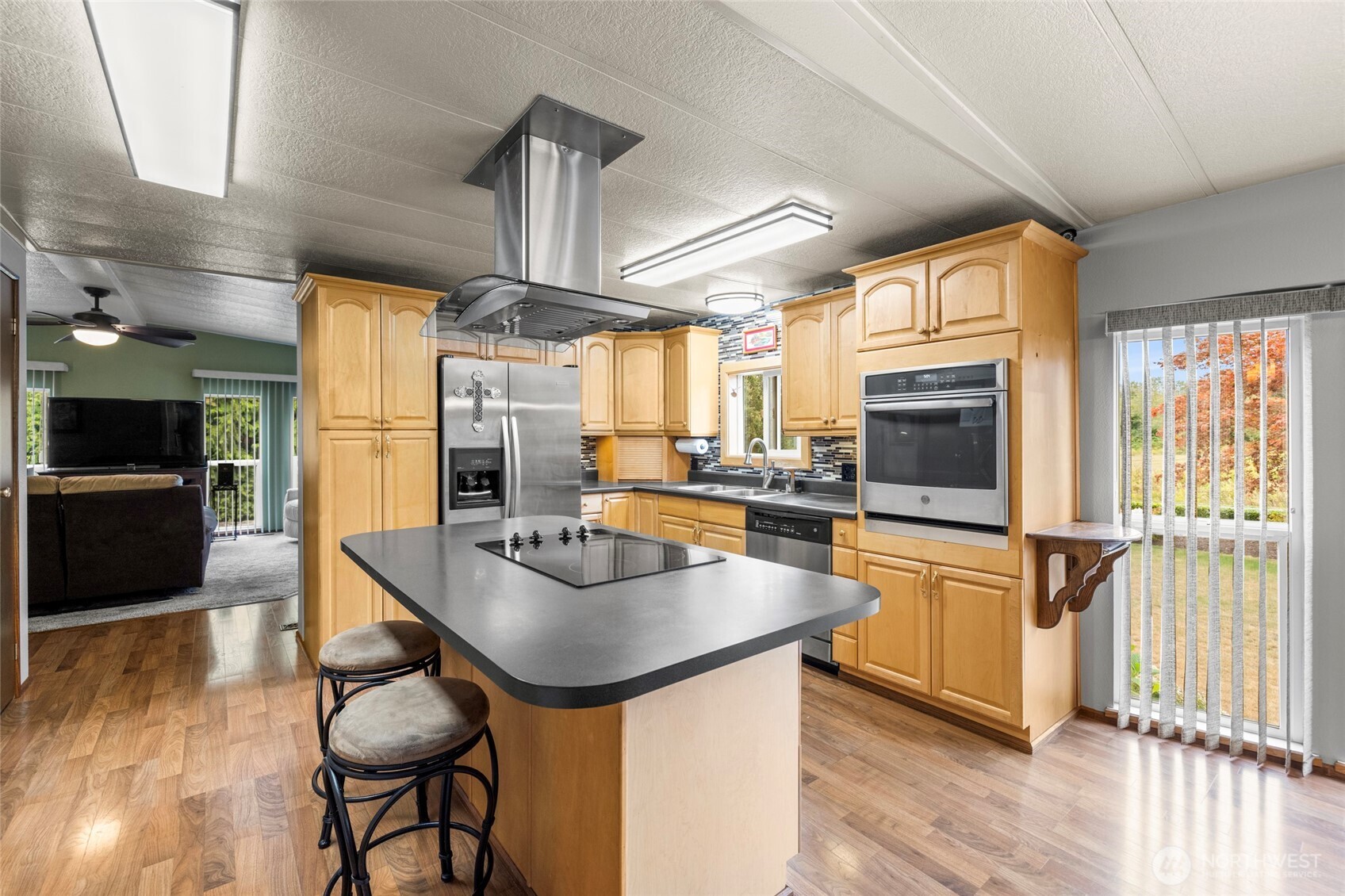 6947 Karber Road Property Photo 11