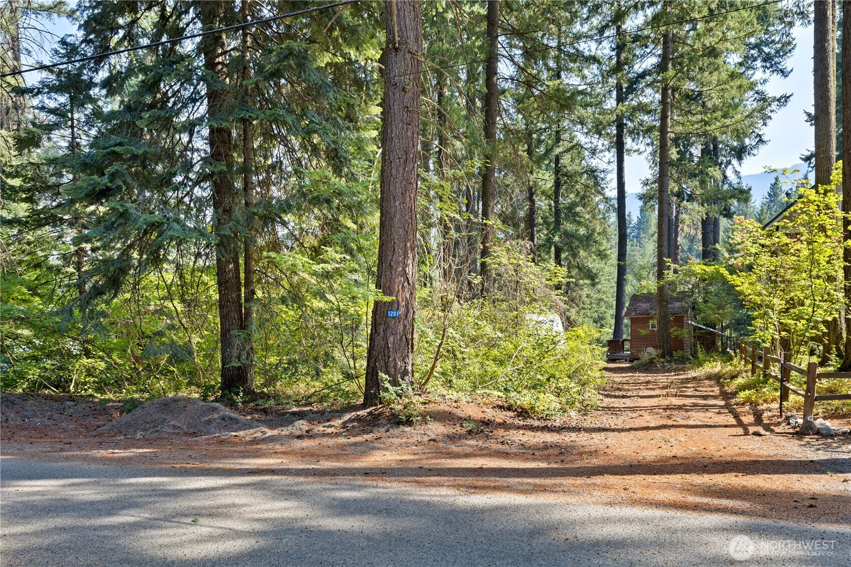 1201 Oakmont Dr Property Photo 11