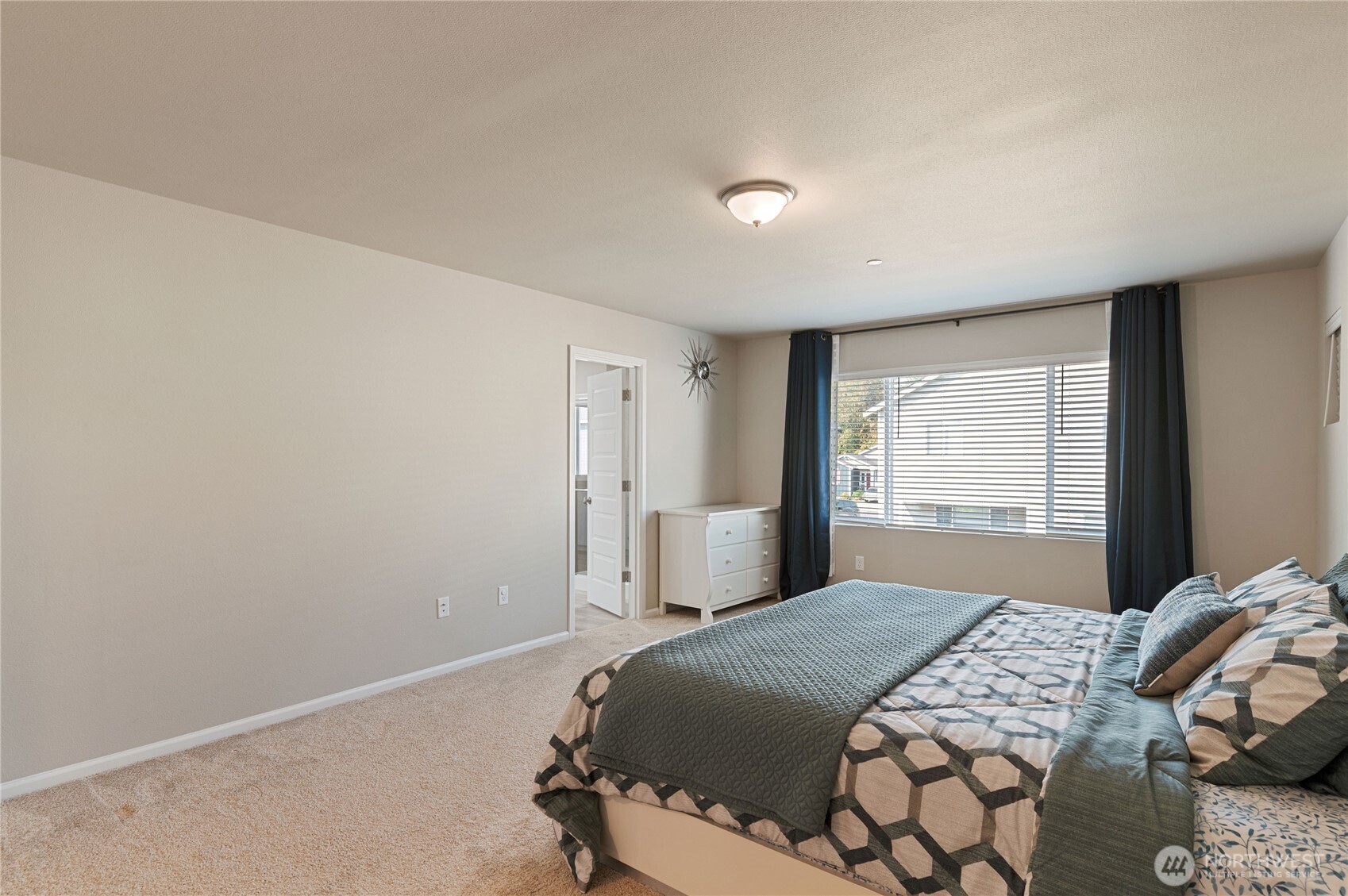 1175 Panoramic Loop Property Photo 17