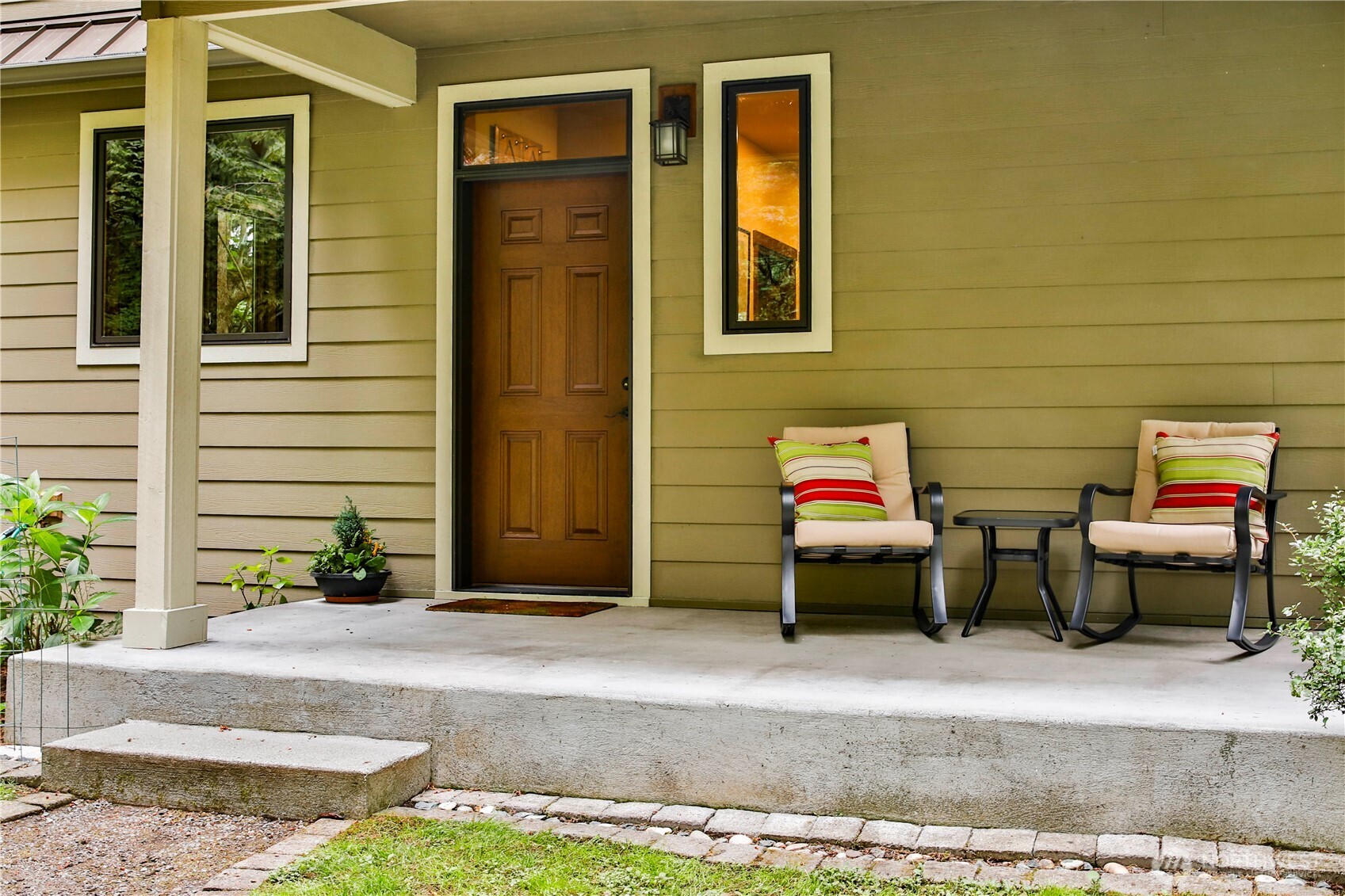 8039 Cultus Bay Road Property Photo 6