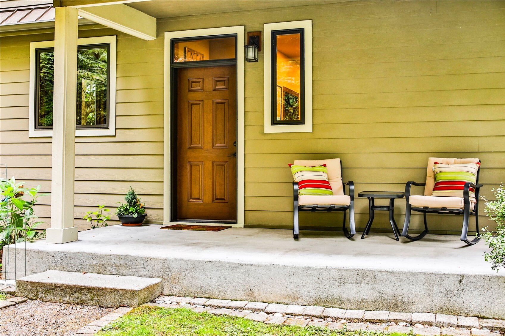 8039 Cultus Bay Road Property Photo 6