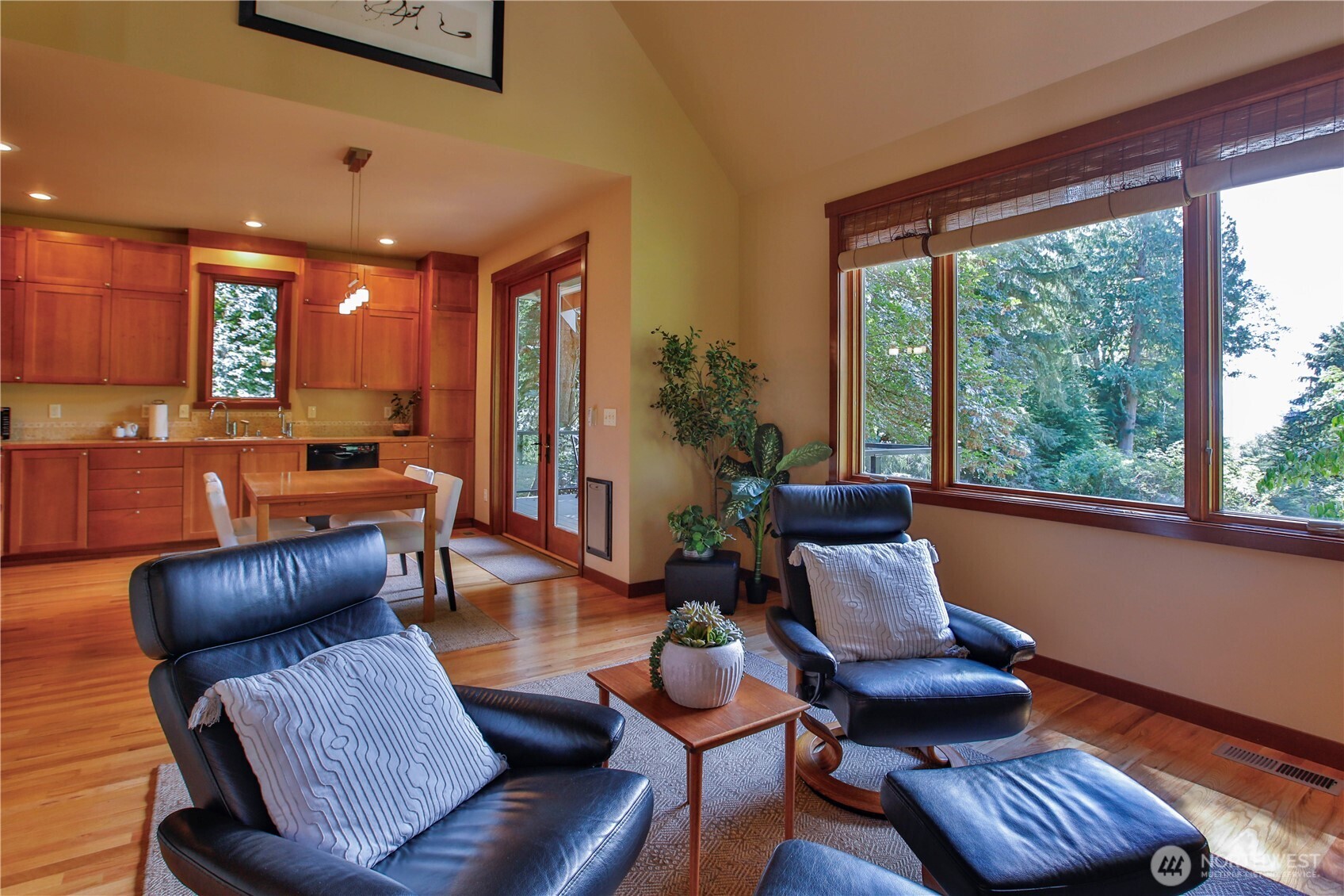 8039 Cultus Bay Road Property Photo 12