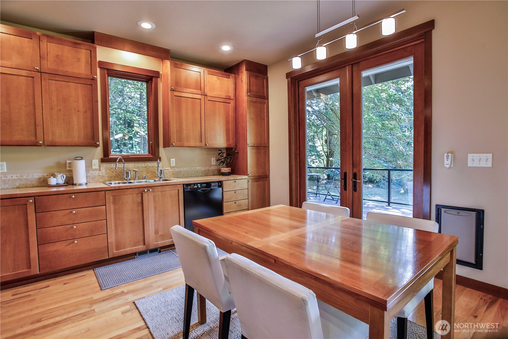 8039 Cultus Bay Road Property Photo 15