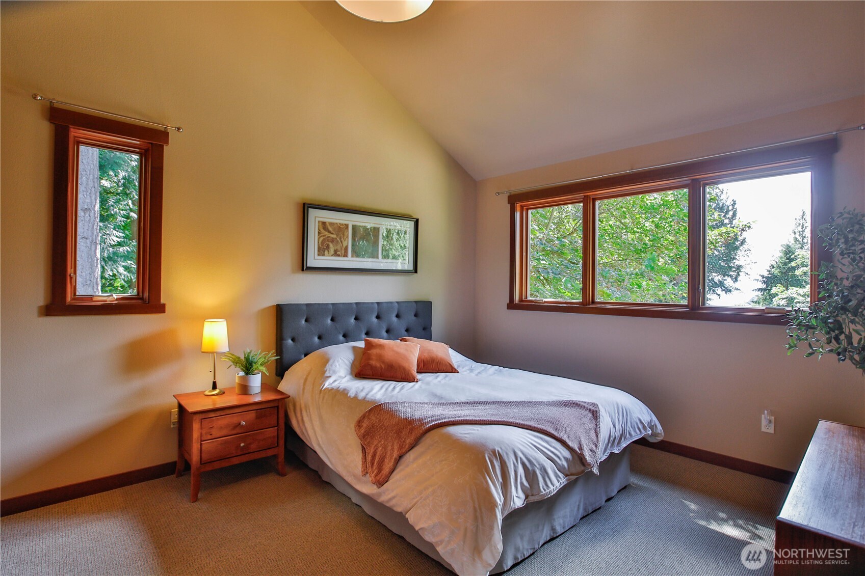 8039 Cultus Bay Road Property Photo 21