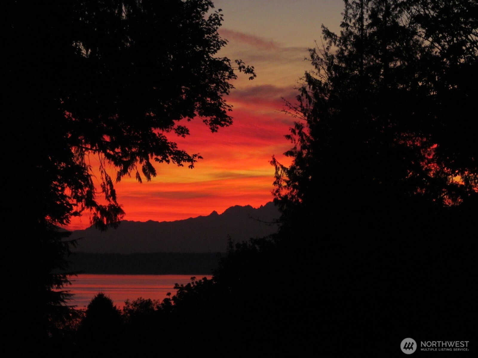 8039 Cultus Bay Road Property Photo 32