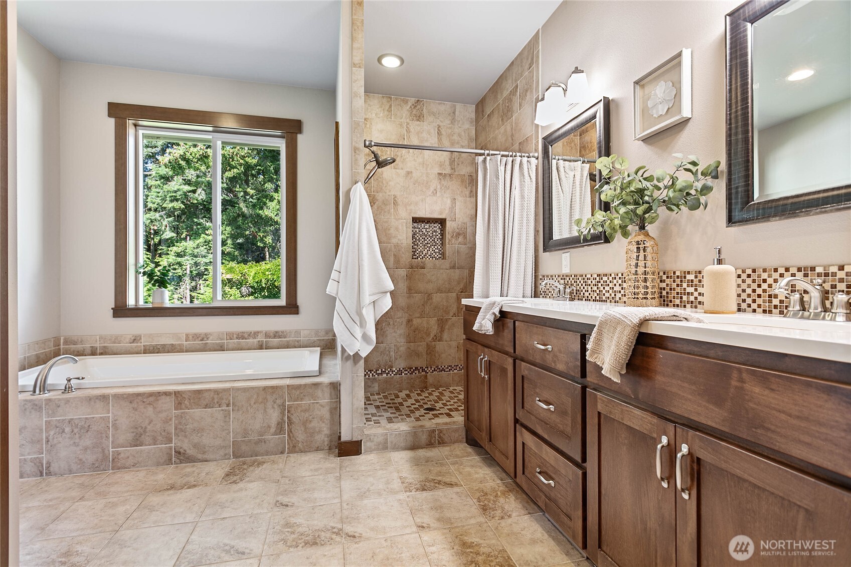 507 Village Court Property Photo 19