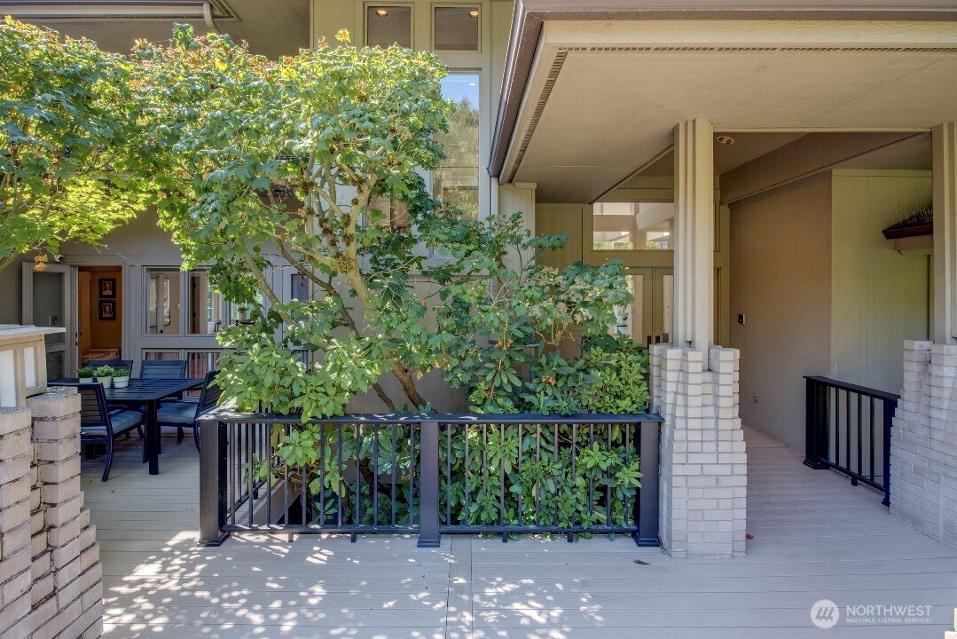 4715 81st Avenue Property Photo 4