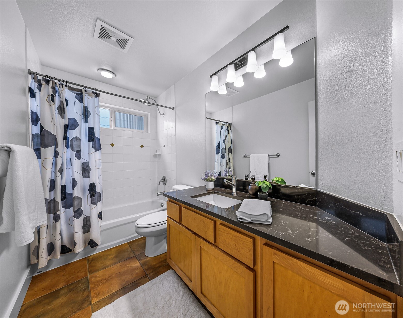 7019 Ravenna Avenue Property Photo 24
