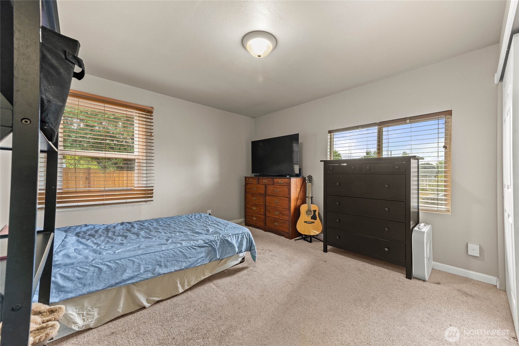 5911 S Thompson Avenue Property Photo 18