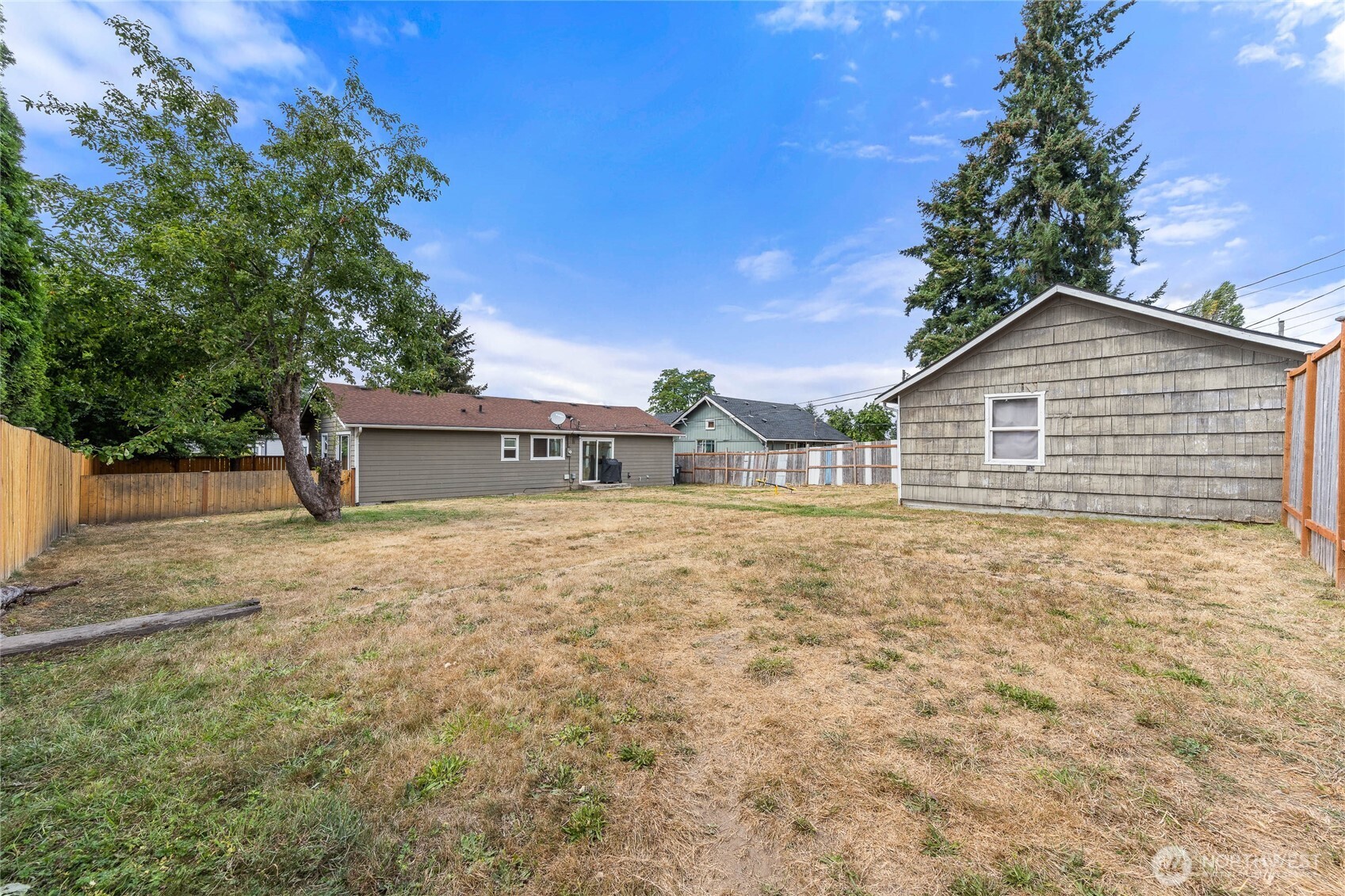 5911 S Thompson Avenue Property Photo 21