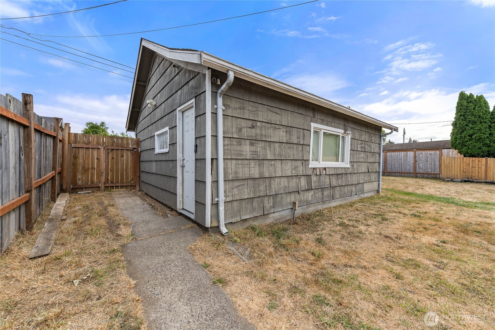 5911 S Thompson Avenue Property Photo 24