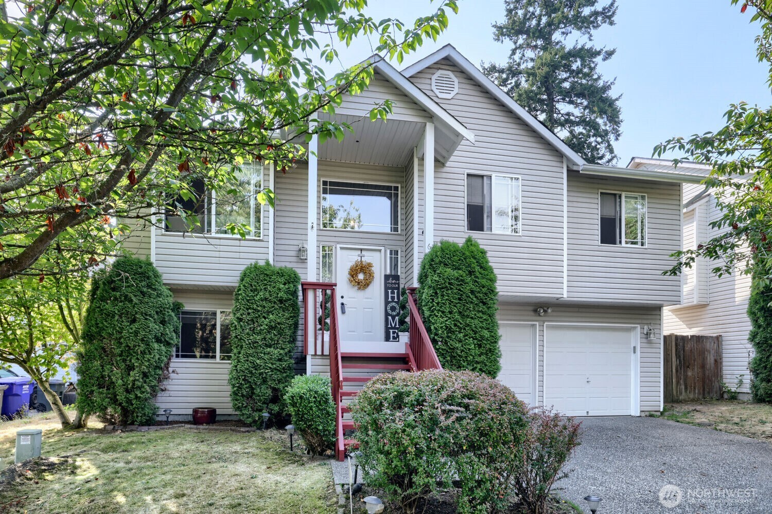 620 90th Street Property Photo 2