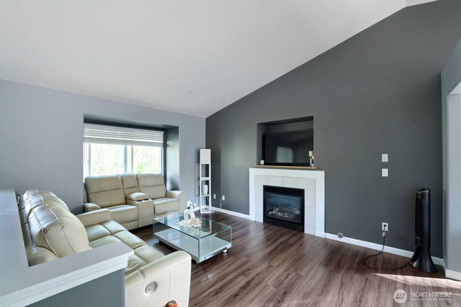 620 90th Street Property Photo 6