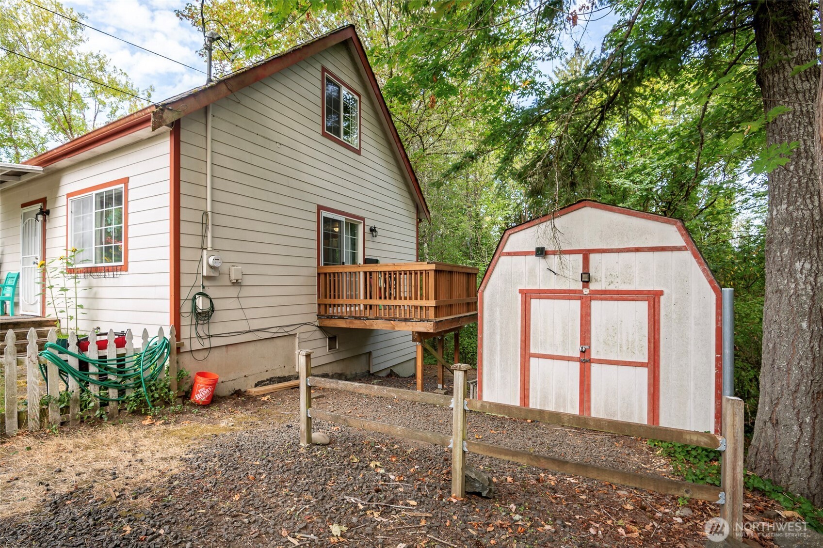 817 Kendall Street Property Photo 8
