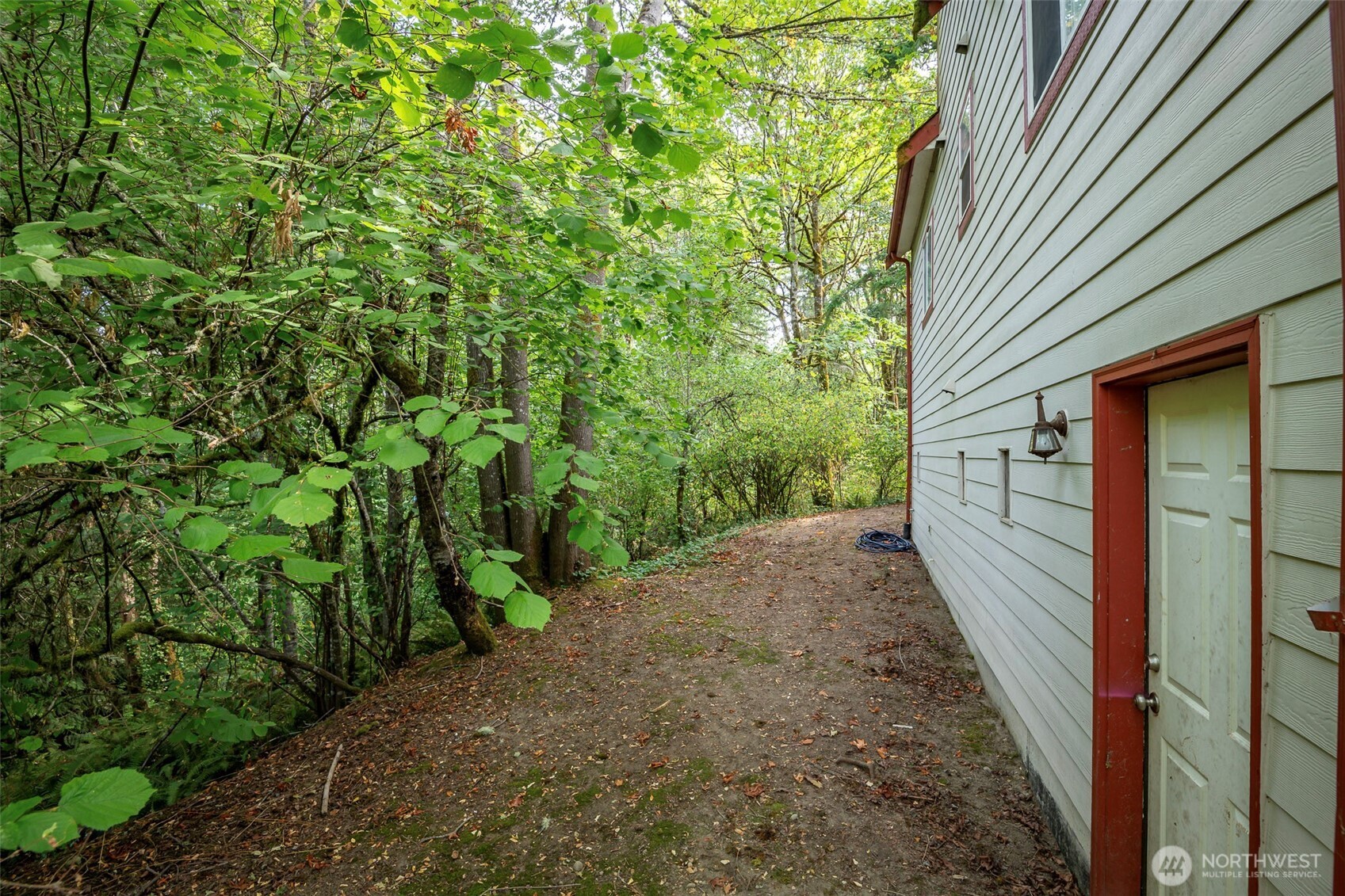 817 Kendall Street Property Photo 9